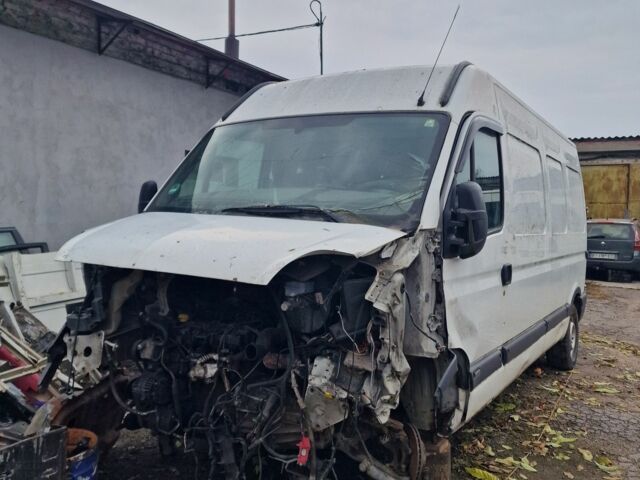 Белый Опель Movano, объемом двигателя 2.5 л и пробегом 240 тыс. км за 1999 $, фото 1 на Automoto.ua