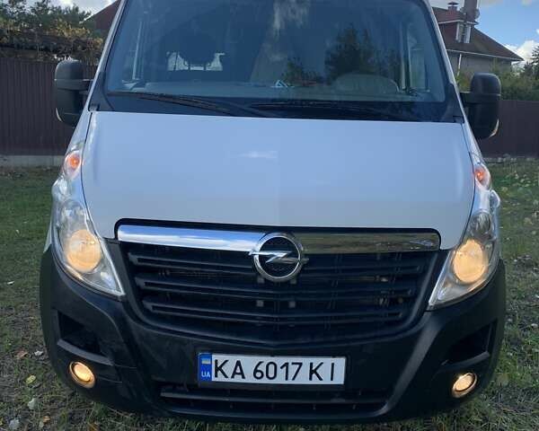 Білий Опель Movano, об'ємом двигуна 2.3 л та пробігом 251 тис. км за 12940 $, фото 1 на Automoto.ua