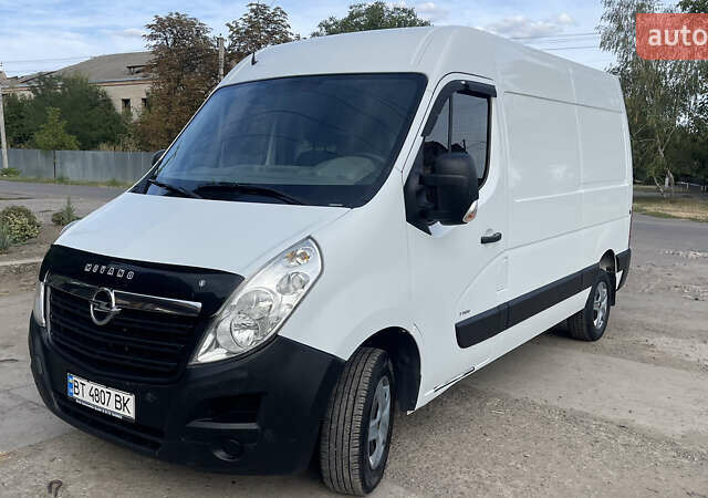 Белый Опель Movano, объемом двигателя 2.3 л и пробегом 290 тыс. км за 9900 $, фото 1 на Automoto.ua
