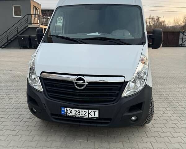 Белый Опель Movano, объемом двигателя 2.3 л и пробегом 221 тыс. км за 12500 $, фото 1 на Automoto.ua