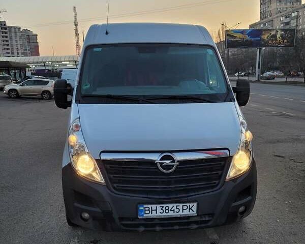 Белый Опель Movano, объемом двигателя 0 л и пробегом 240 тыс. км за 16500 $, фото 1 на Automoto.ua