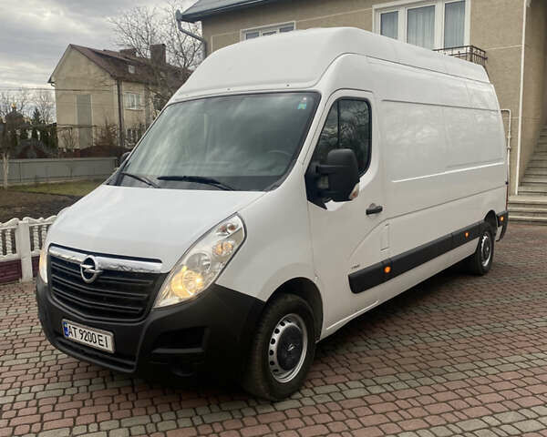 Белый Опель Movano, объемом двигателя 2.3 л и пробегом 415 тыс. км за 15400 $, фото 1 на Automoto.ua