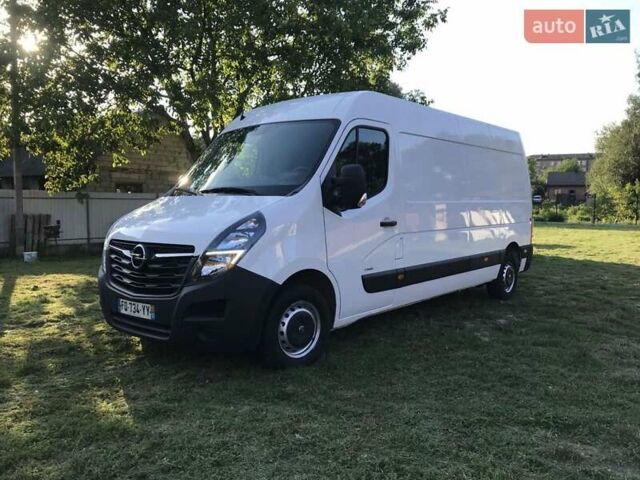 Белый Опель Movano, объемом двигателя 2.3 л и пробегом 180 тыс. км за 17900 $, фото 1 на Automoto.ua