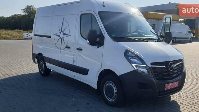Белый Опель Movano, объемом двигателя 2.3 л и пробегом 78 тыс. км за 18200 $, фото 1 на Automoto.ua