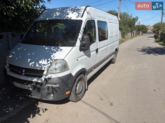 Белый Опель Movano, объемом двигателя 2.5 л и пробегом 475 тыс. км за 8500 $, фото 1 на Automoto.ua