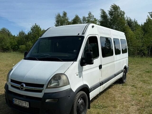 Белый Опель Movano, объемом двигателя 2.95 л и пробегом 357 тыс. км за 6000 $, фото 1 на Automoto.ua