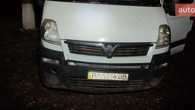 Білий Опель Movano, об'ємом двигуна 2.5 л та пробігом 400 тис. км за 4300 $, фото 1 на Automoto.ua