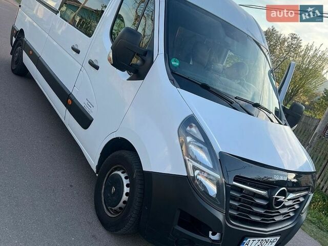Белый Опель Movano, объемом двигателя 2.3 л и пробегом 430 тыс. км за 17762 $, фото 1 на Automoto.ua