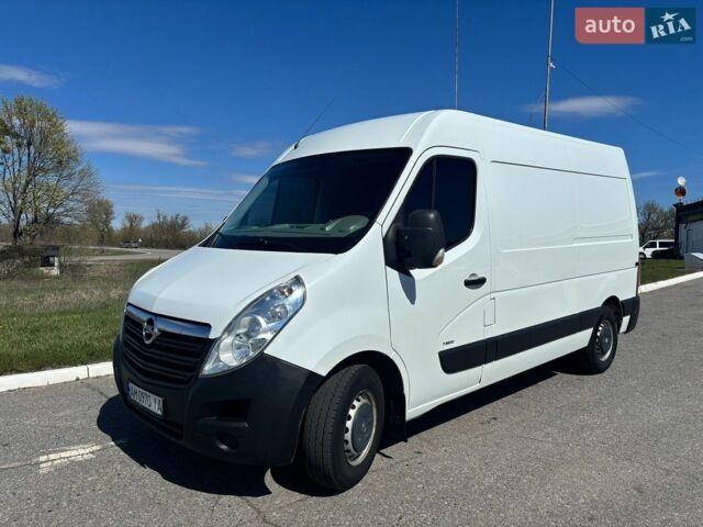 Белый Опель Movano, объемом двигателя 2.3 л и пробегом 398 тыс. км за 16000 $, фото 1 на Automoto.ua