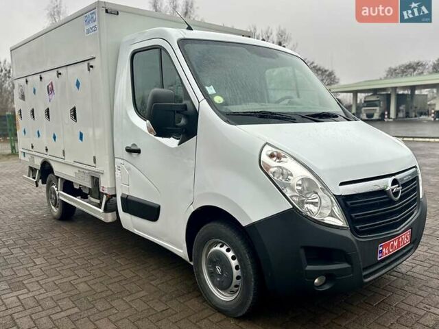 Белый Опель Movano, объемом двигателя 2.3 л и пробегом 288 тыс. км за 20950 $, фото 1 на Automoto.ua