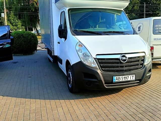 Белый Опель Movano, объемом двигателя 2.3 л и пробегом 470 тыс. км за 15000 $, фото 1 на Automoto.ua
