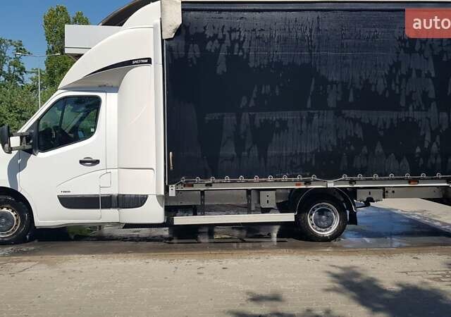 Белый Опель Movano, объемом двигателя 2.3 л и пробегом 350 тыс. км за 15900 $, фото 1 на Automoto.ua
