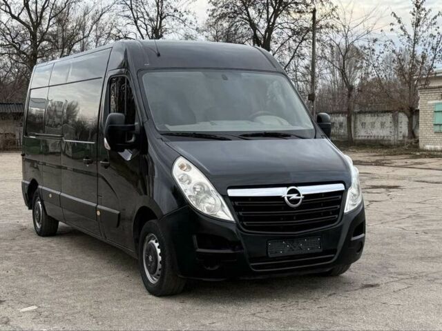 Черный Опель Movano, объемом двигателя 2.3 л и пробегом 280 тыс. км за 14500 $, фото 1 на Automoto.ua
