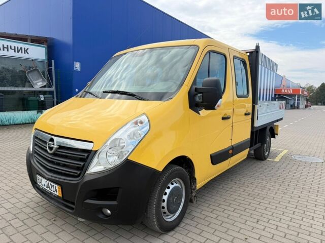 Желтый Опель Movano, объемом двигателя 2.3 л и пробегом 196 тыс. км за 18600 $, фото 1 на Automoto.ua