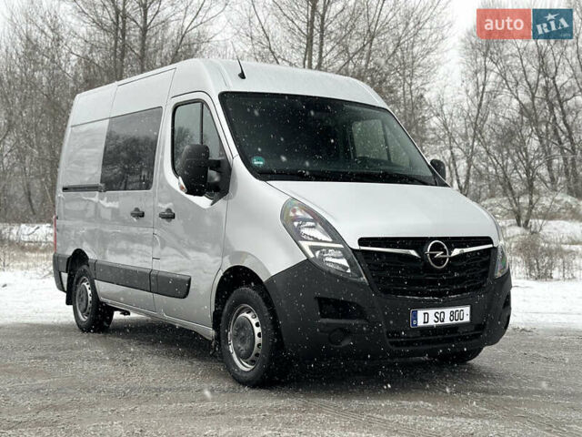 Серый Опель Movano, объемом двигателя 2.3 л и пробегом 86 тыс. км за 18900 $, фото 1 на Automoto.ua