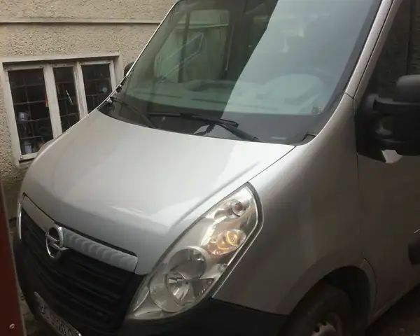 Серый Опель Movano, объемом двигателя 2.3 л и пробегом 230 тыс. км за 15500 $, фото 1 на Automoto.ua