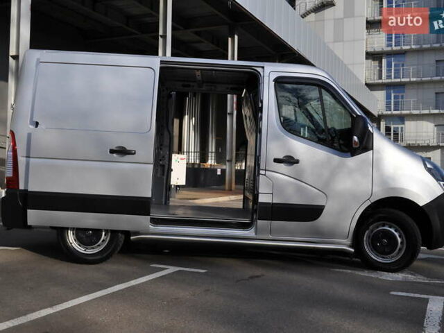Серый Опель Movano, объемом двигателя 2.3 л и пробегом 292 тыс. км за 20500 $, фото 1 на Automoto.ua