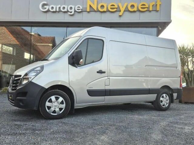 Сірий Опель Movano, об'ємом двигуна 2.3 л та пробігом 150 тис. км за 12829 $, фото 1 на Automoto.ua