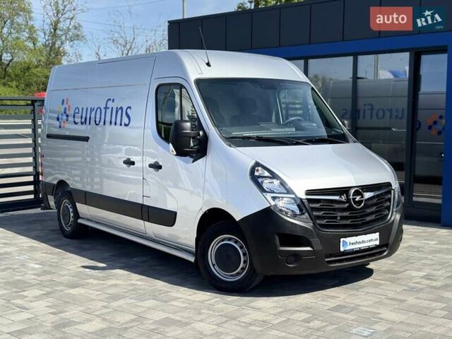 Серый Опель Movano, объемом двигателя 2.3 л и пробегом 254 тыс. км за 18500 $, фото 1 на Automoto.ua