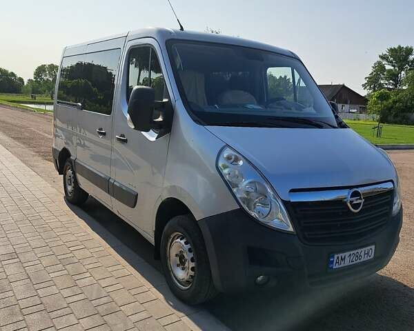 Серый Опель Movano, объемом двигателя 2.3 л и пробегом 275 тыс. км за 12000 $, фото 1 на Automoto.ua