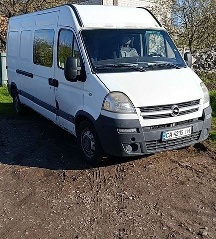 Синий Опель Movano, объемом двигателя 2.46 л и пробегом 398 тыс. км за 5300 $, фото 1 на Automoto.ua