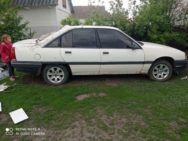 Білий Опель Омега, об'ємом двигуна 2 л та пробігом 999 тис. км за 750 $, фото 1 на Automoto.ua
