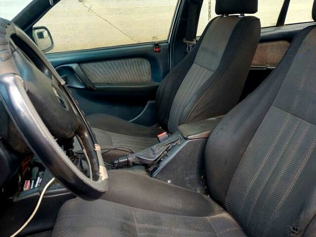 Білий Опель Омега, об'ємом двигуна 2 л та пробігом 316 тис. км за 1100 $, фото 1 на Automoto.ua