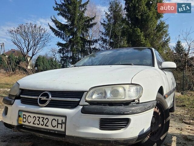 Белый Опель Омега, объемом двигателя 2 л и пробегом 200 тыс. км за 1000 $, фото 1 на Automoto.ua