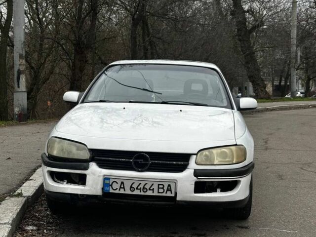 Білий Опель Омега, об'ємом двигуна 2 л та пробігом 3 тис. км за 1264 $, фото 1 на Automoto.ua