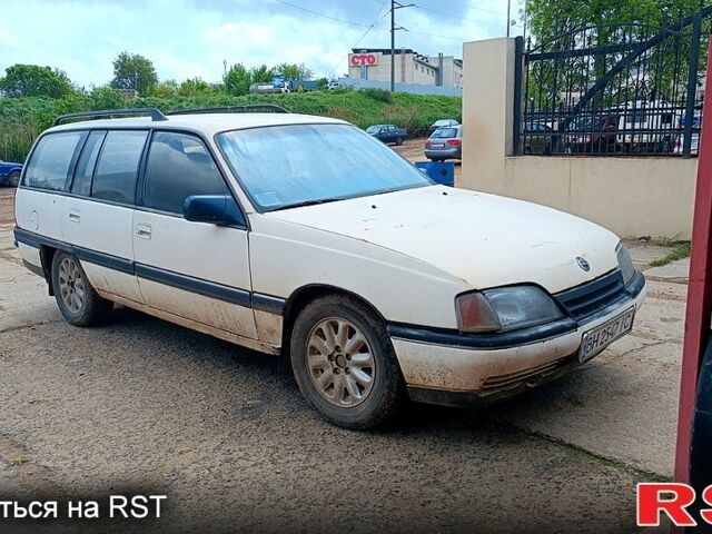 Белый Опель Омега, объемом двигателя 2.3 л и пробегом 0 тыс. км за 700 $, фото 1 на Automoto.ua