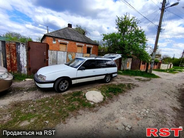 Білий Опель Омега, об'ємом двигуна 2 л та пробігом 0 тис. км за 1000 $, фото 1 на Automoto.ua