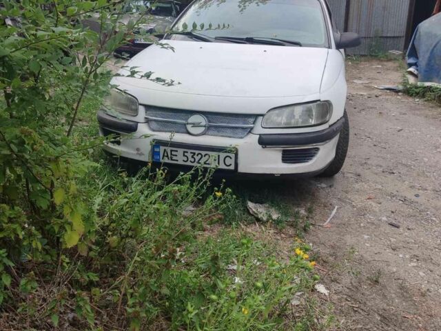 Білий Опель Омега, об'ємом двигуна 2.5 л та пробігом 380 тис. км за 550 $, фото 1 на Automoto.ua