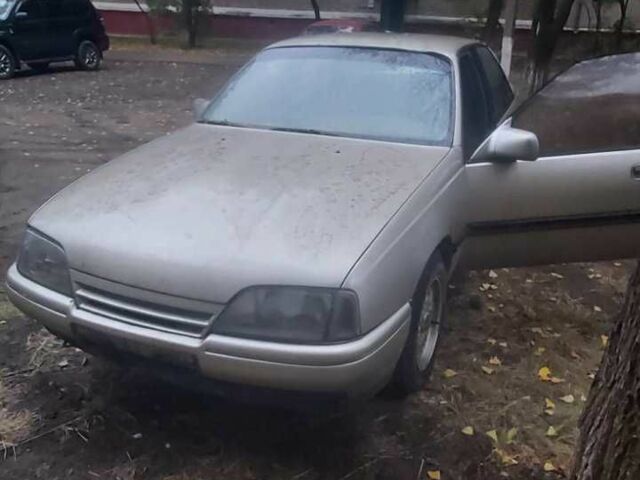 Бежевый Опель Омега, объемом двигателя 2 л и пробегом 380 тыс. км за 500 $, фото 1 на Automoto.ua