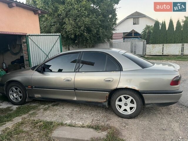 Бежевий Опель Омега, об'ємом двигуна 2.5 л та пробігом 350 тис. км за 2000 $, фото 1 на Automoto.ua