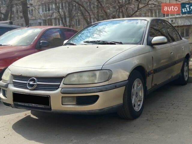 Бежевый Опель Омега, объемом двигателя 2 л и пробегом 339 тыс. км за 1000 $, фото 1 на Automoto.ua