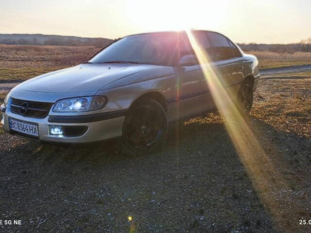 Бежевий Опель Омега, об'ємом двигуна 2 л та пробігом 362 тис. км за 2450 $, фото 1 на Automoto.ua