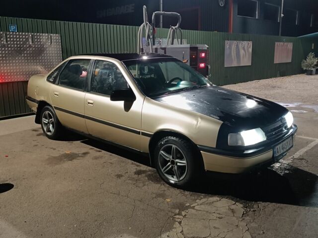 Бежевый Опель Омега, объемом двигателя 0 л и пробегом 864 тыс. км за 1100 $, фото 1 на Automoto.ua