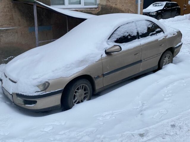 Бежевый Опель Омега, объемом двигателя 2 л и пробегом 456 тыс. км за 1500 $, фото 1 на Automoto.ua