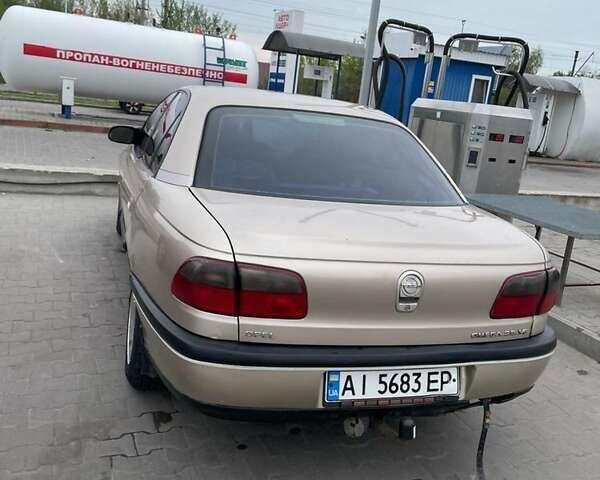 Бежевий Опель Омега, об'ємом двигуна 2 л та пробігом 600 тис. км за 2916 $, фото 1 на Automoto.ua