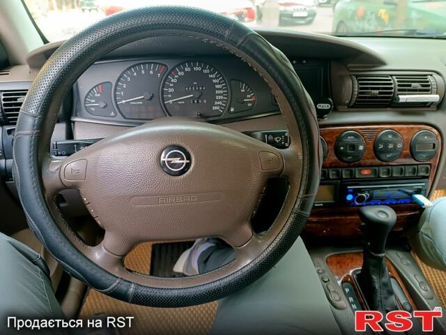 Бежевий Опель Омега, об'ємом двигуна 3 л та пробігом 0 тис. км за 3000 $, фото 1 на Automoto.ua