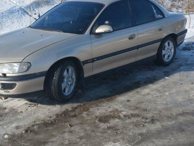 Бежевий Опель Омега, об'ємом двигуна 2 л та пробігом 150 тис. км за 3200 $, фото 1 на Automoto.ua
