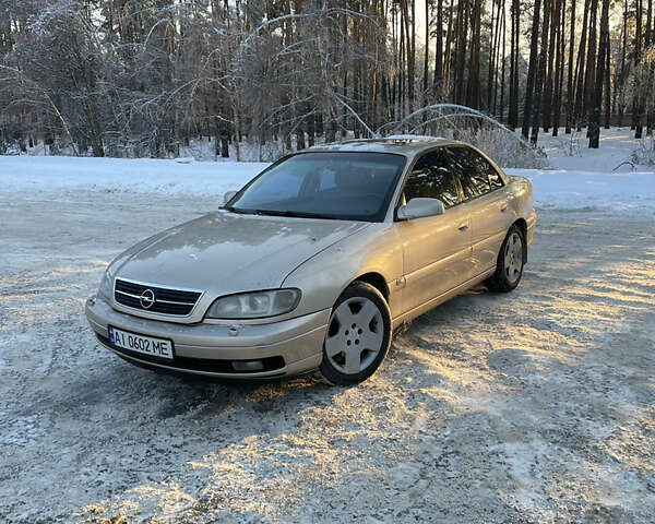 Бежевый Опель Омега, объемом двигателя 2.5 л и пробегом 490 тыс. км за 3299 $, фото 1 на Automoto.ua