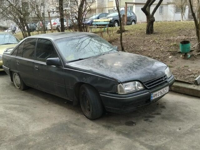 Черный Опель Омега, объемом двигателя 2 л и пробегом 10 тыс. км за 723 $, фото 1 на Automoto.ua
