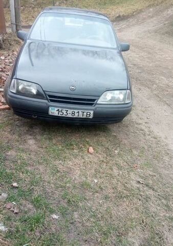 Черный Опель Омега, объемом двигателя 2 л и пробегом 200 тыс. км за 1397 $, фото 1 на Automoto.ua