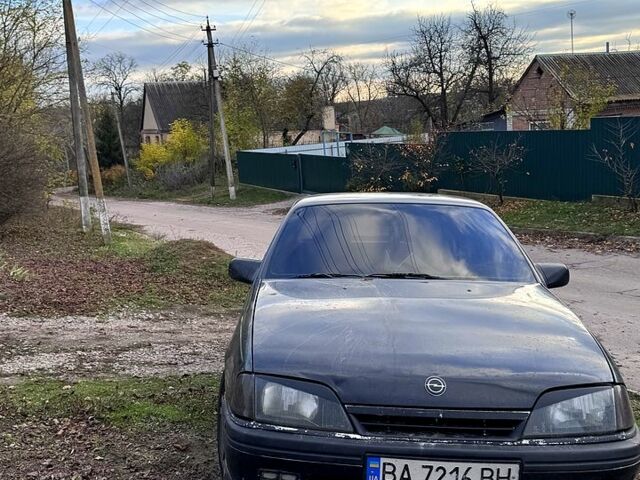 Чорний Опель Омега, об'ємом двигуна 1.8 л та пробігом 0 тис. км за 1400 $, фото 1 на Automoto.ua