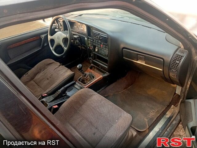 Чорний Опель Омега, об'ємом двигуна 2 л та пробігом 0 тис. км за 950 $, фото 1 на Automoto.ua