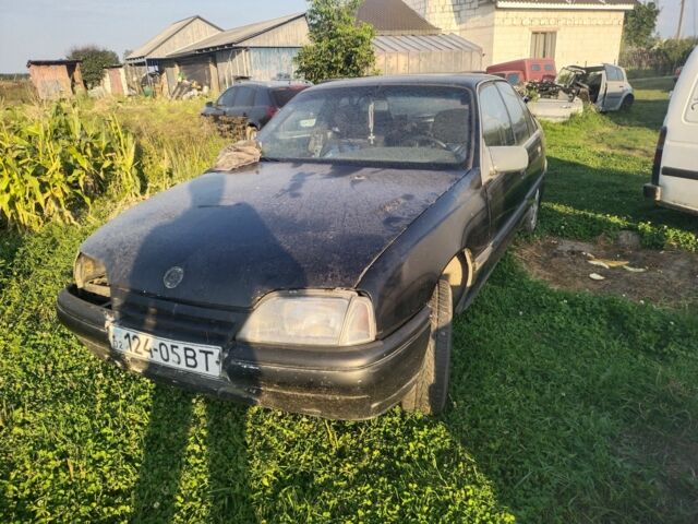 Чорний Опель Омега, об'ємом двигуна 0 л та пробігом 500 тис. км за 600 $, фото 1 на Automoto.ua