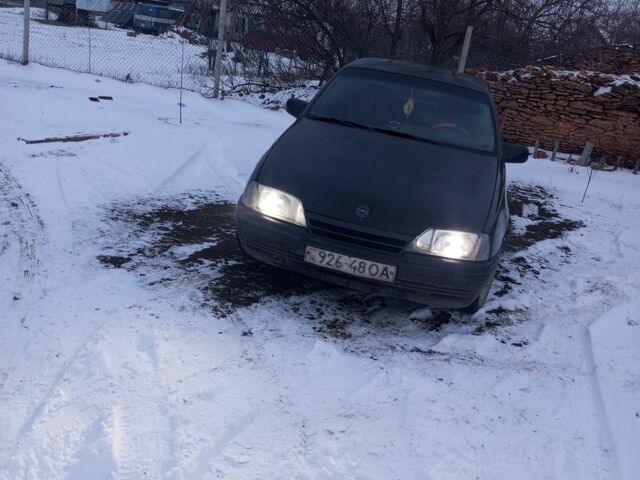 Черный Опель Омега, объемом двигателя 2 л и пробегом 4 тыс. км за 850 $, фото 1 на Automoto.ua