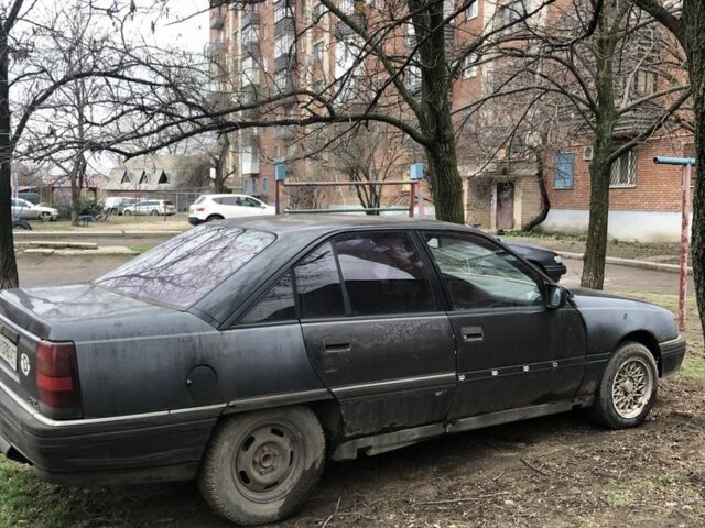 Черный Опель Омега, объемом двигателя 2 л и пробегом 352 тыс. км за 750 $, фото 1 на Automoto.ua