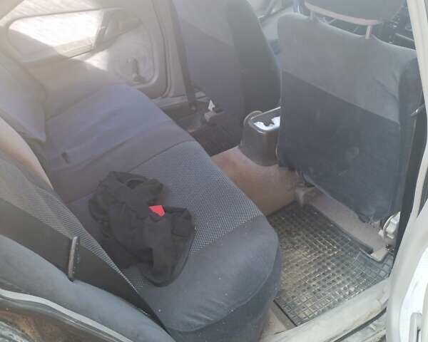 Черный Опель Омега, объемом двигателя 0 л и пробегом 100 тыс. км за 1500 $, фото 1 на Automoto.ua